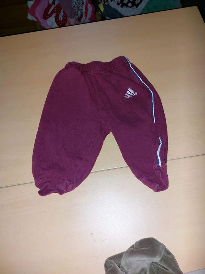 Pantalon jogging adidas 6 mois - photo numéro 1