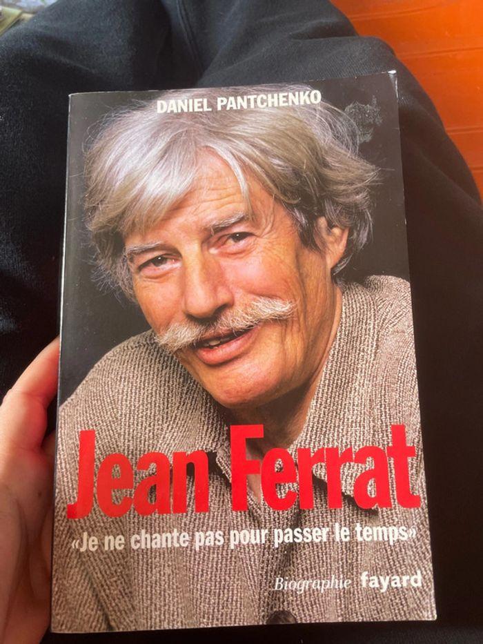 La biographie de Jean Ferrat - photo numéro 1