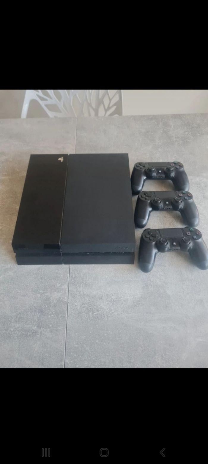 Console PS4 - photo numéro 1