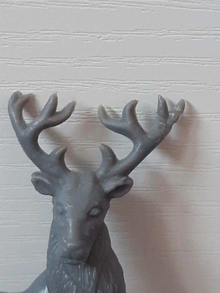 Figurine Plastique gris Cerf 🦌 La roche aux fées - photo numéro 4