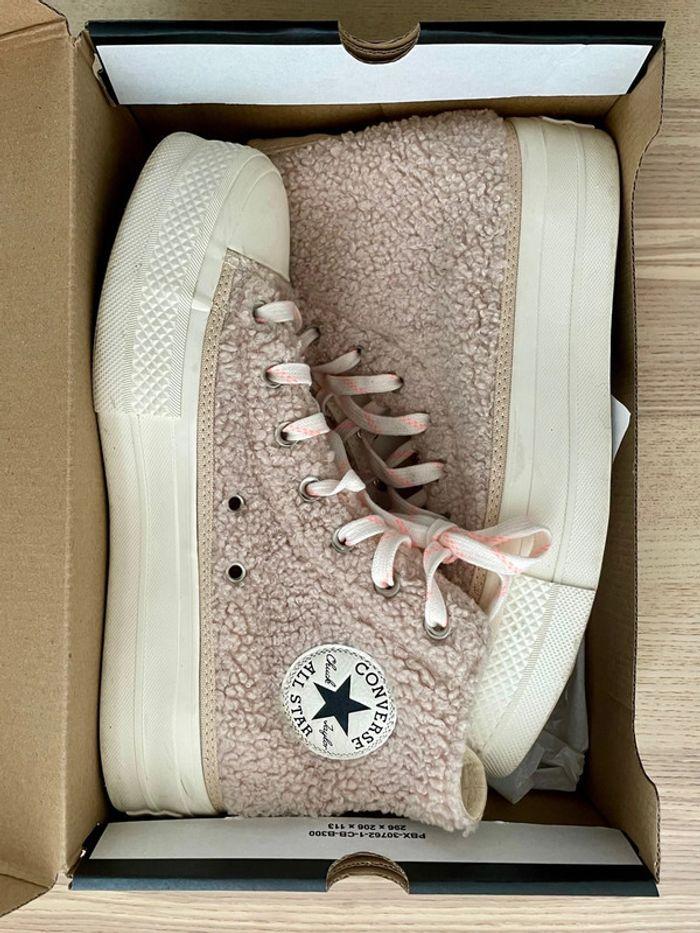 Converse Chuck Taylor Lift T39 - photo numéro 2