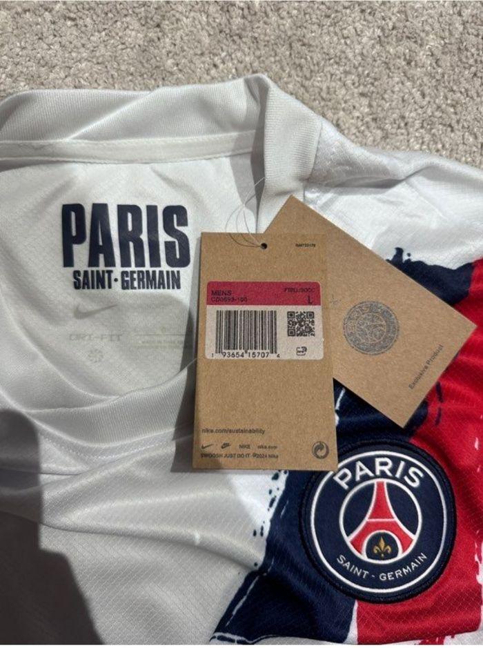 Maillot PARIS SAINT-GERMAIN extérieur taille M - photo numéro 5