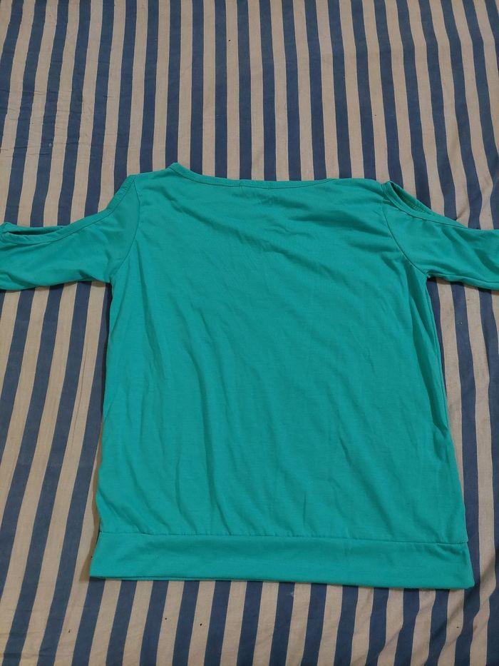 Tee-shirt bleu turquoise épaules dénudées - photo numéro 2