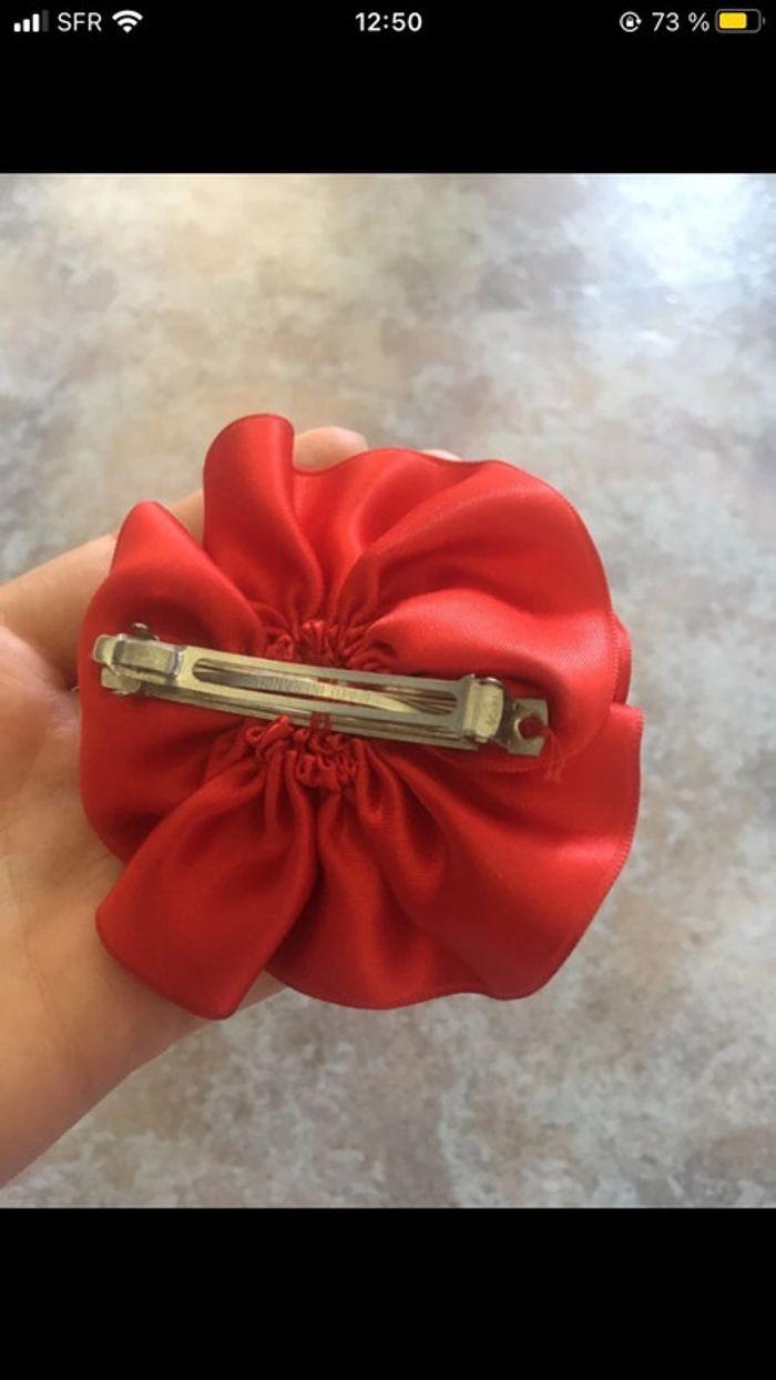 broche à cheveux fleur rouge - photo numéro 2