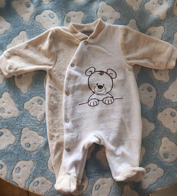 Pyjama en velours - naissance - photo numéro 1