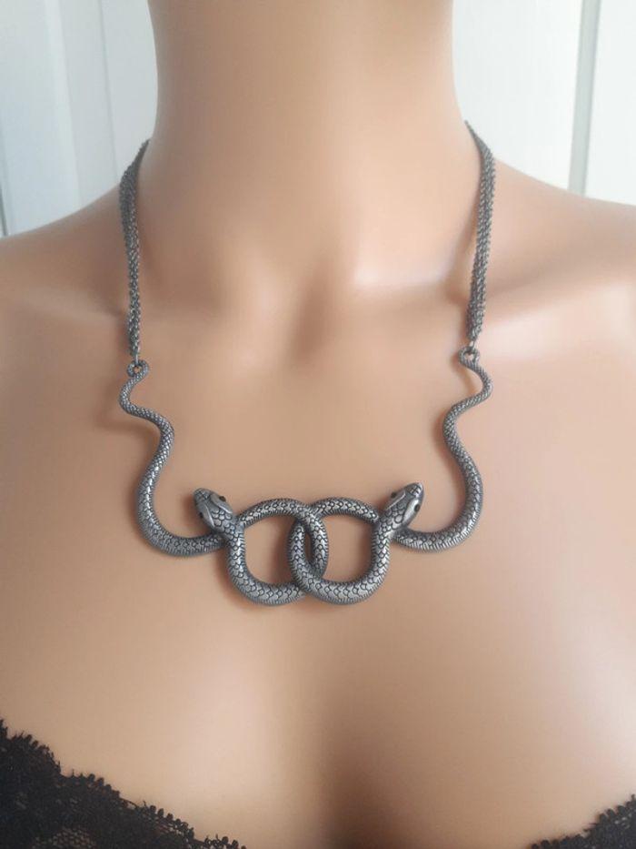 Sautoir collier argenté serpent vintage femme - photo numéro 2