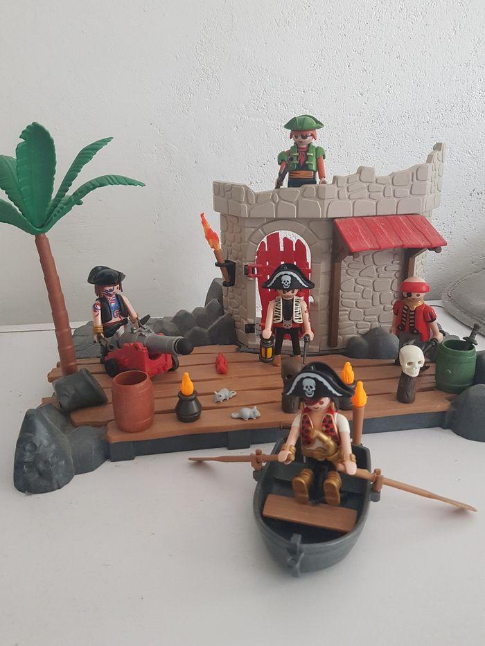 Ile des pirates Playmobil - photo numéro 1