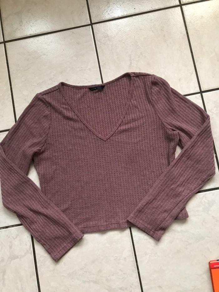 Pull col en V mailles fines mauve 44 🔷 - photo numéro 2