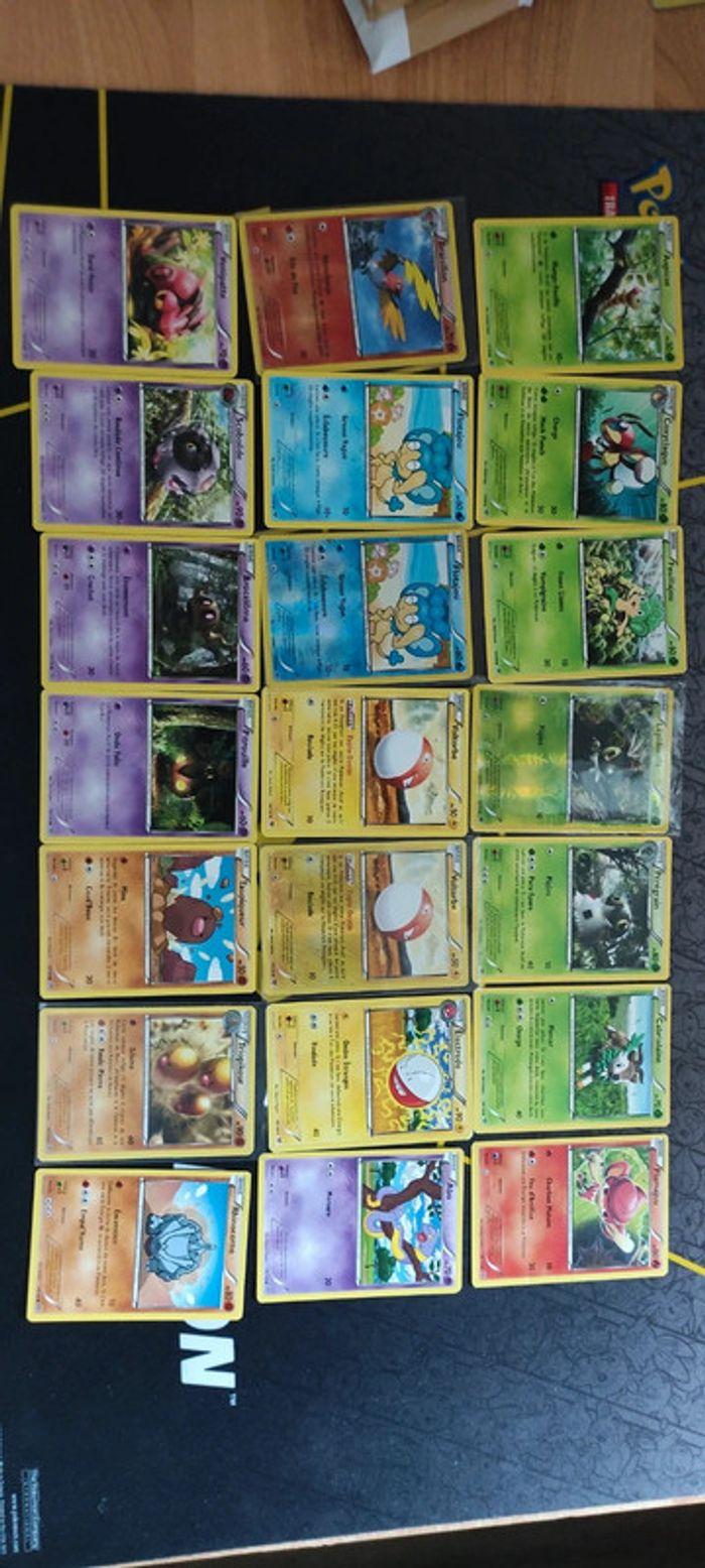 Lot cartes Pokémon série XY - photo numéro 1