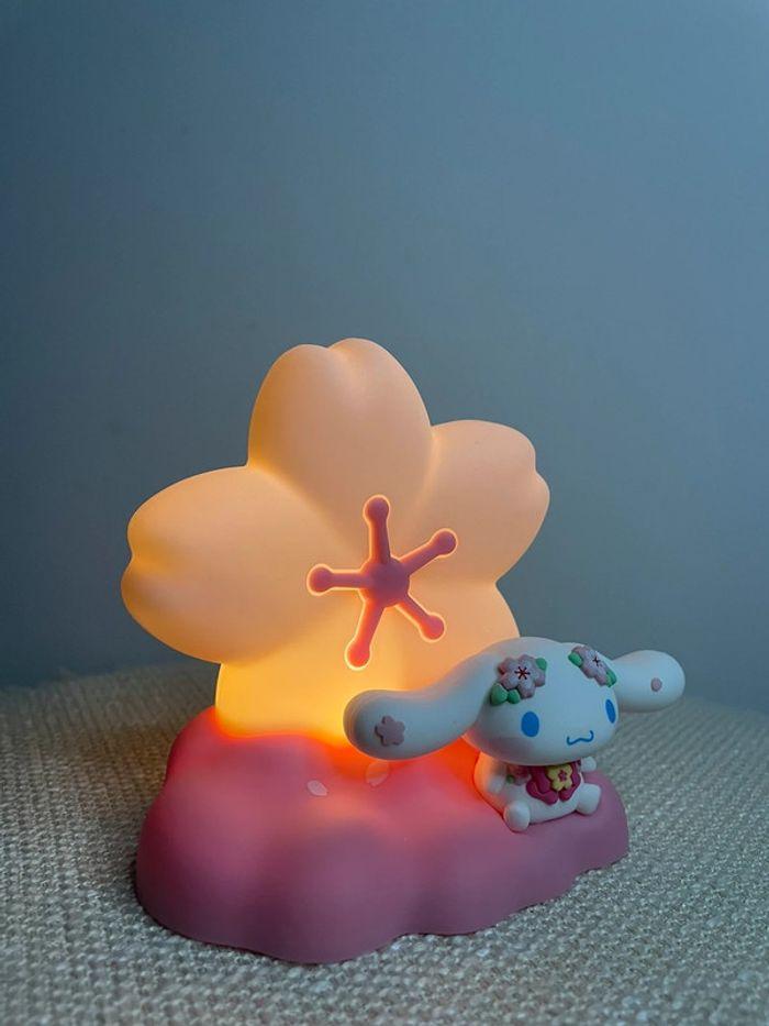 Veilleuse figurine fleur de cerisier sanrio Cinnamoroll - photo numéro 12