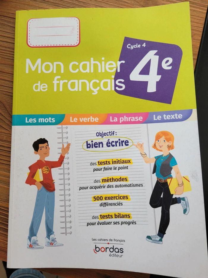 Livre scolaire 4eme