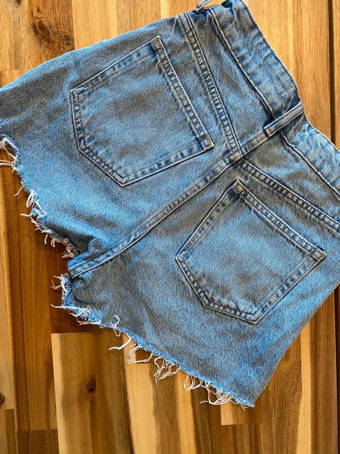 Mini short taille haute en jean taille 34 - photo numéro 4