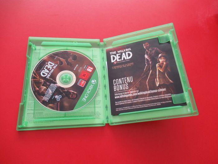 The Walking Dead Xbox One - photo numéro 2