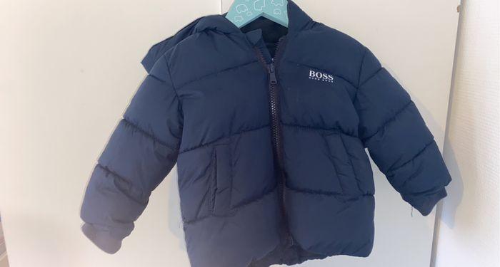 Vend doudoune Hugo boss et bonnet - photo numéro 5