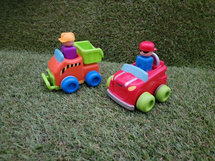 2 voiture push'n go de Tomy. - photo numéro 2