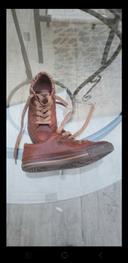 Converse cuir