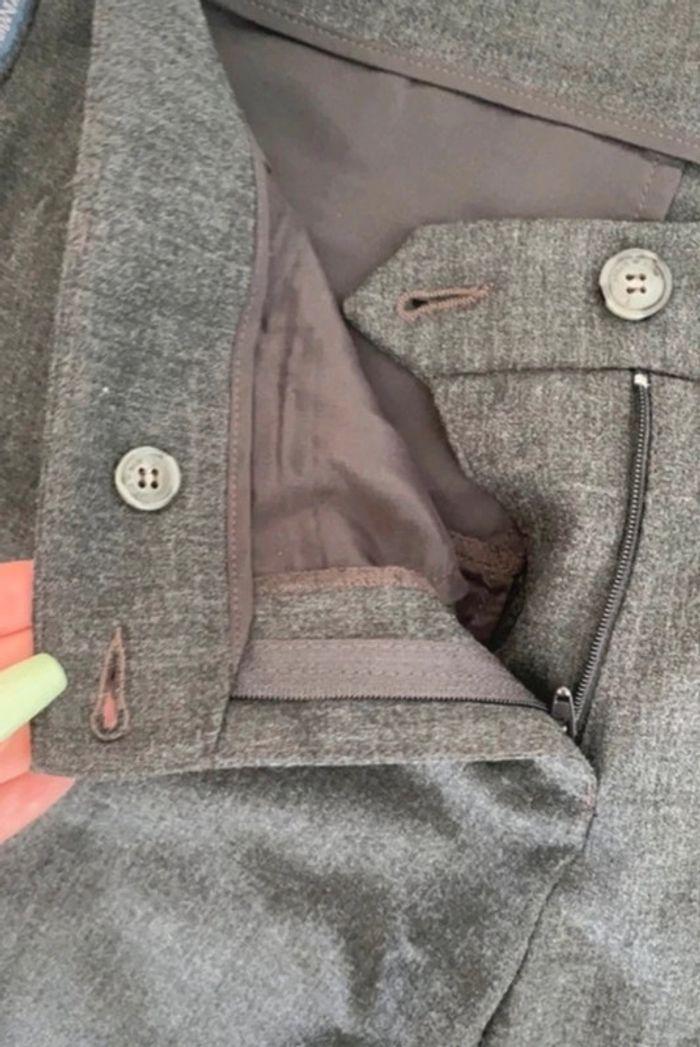 🔵 Pantalon à pince, Armani couleur gris très bon état taille 38 🔵 - photo numéro 6