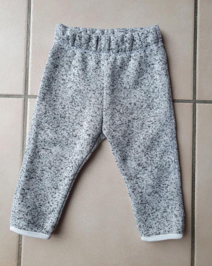 Ensemble sweet et pantalon H&M pour le bébé 6-9 mois - photo numéro 4