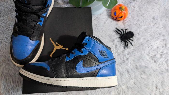 Nike Air Jordan 1 Mid Bleu Royal Taille 38.5 - photo numéro 4