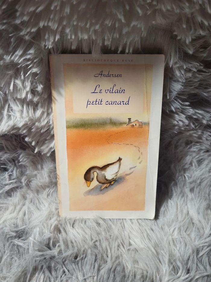 Livre "Le vilain petit canard" - photo numéro 1