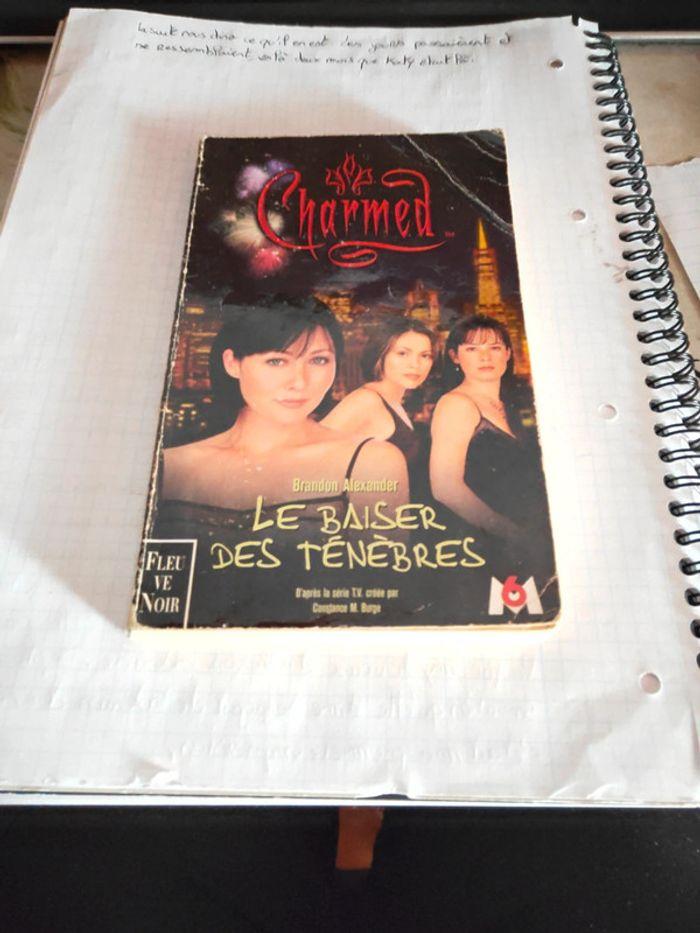 Livre charmed 2 - photo numéro 1