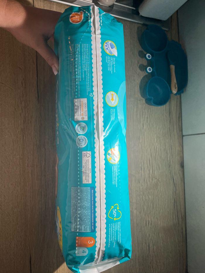 Pampers BabyDry taille 3 NEUF - photo numéro 2