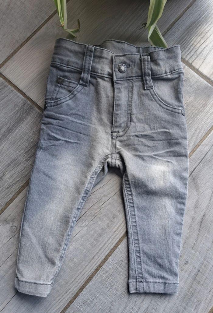 Jeans bébé fille 68 cm 6 mois - photo numéro 1