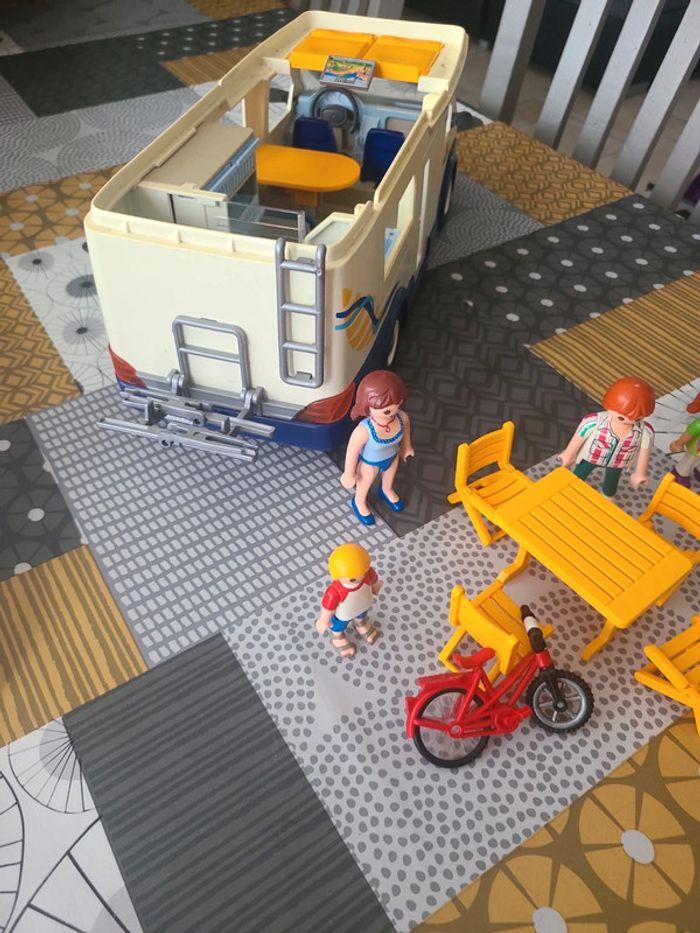 Camping car playmobil avec sa boite - photo numéro 5