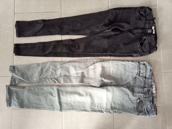 Lot 2 jeans slim taille 12 ans