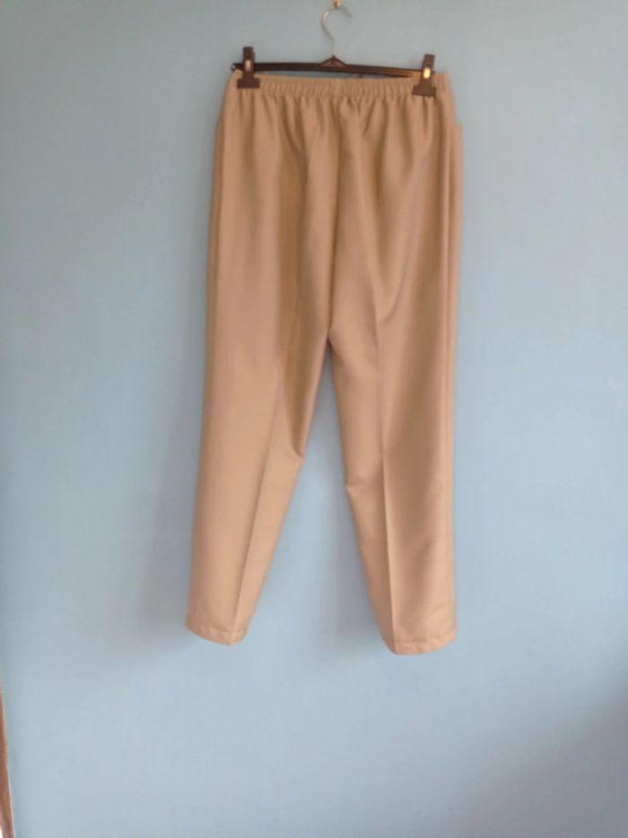 Pantalon Taille 42 Beige excellent état - photo numéro 8