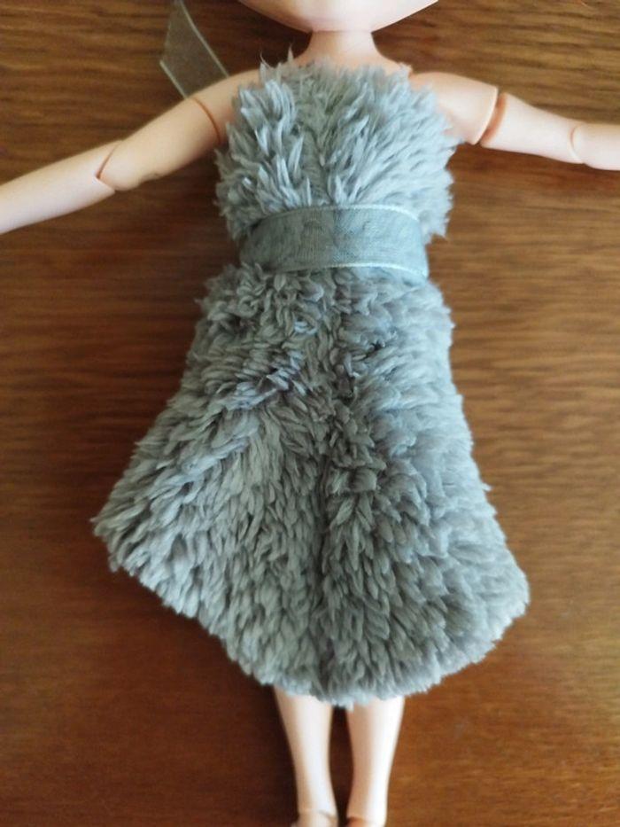 Robe grise dress pour poupée doll Blythe - photo numéro 8