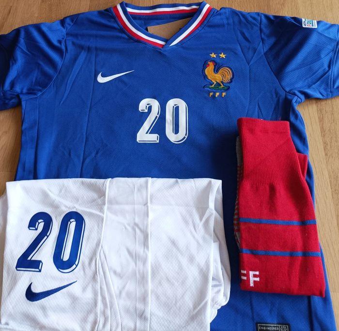 Maillot Barcola France taille 13/ 14 ans modèle Euro 2024 - photo numéro 2