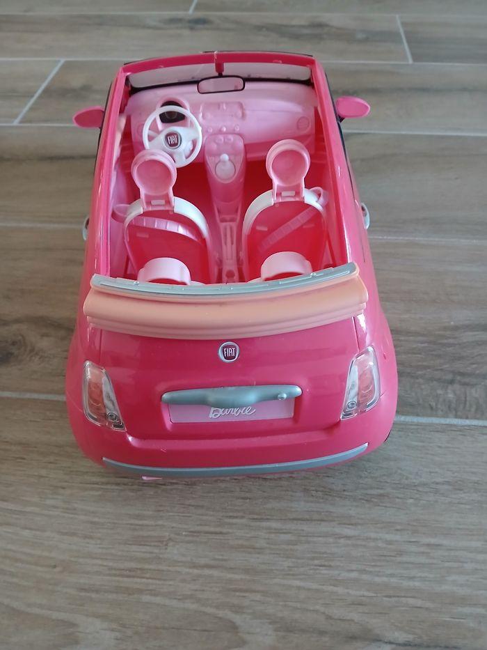 Voiture Fiat 500 de Barbie - photo numéro 3