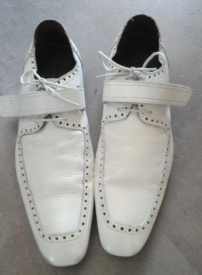 Vintage - Chaussures CUIR blanches lacets + scratch - photo numéro 1