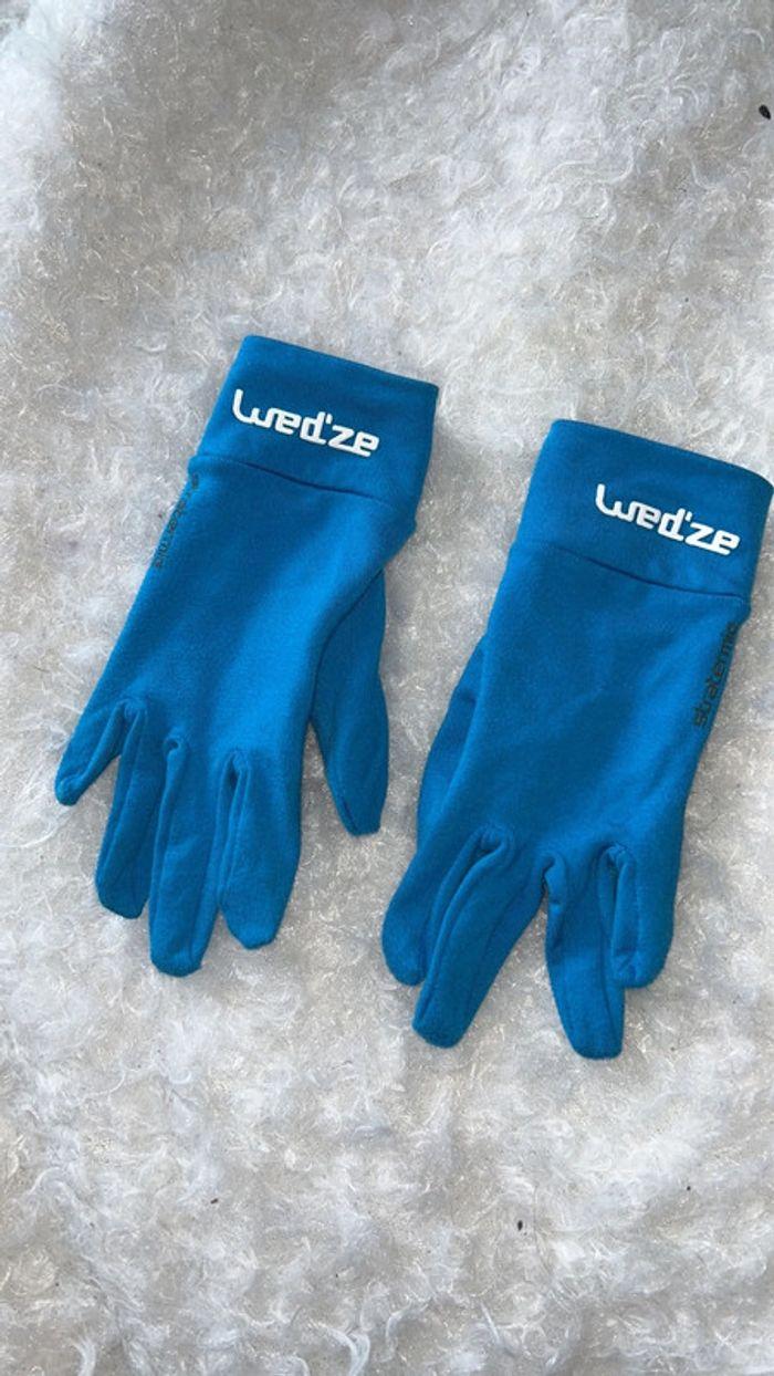 Sous gants bleus 5 ans - photo numéro 1