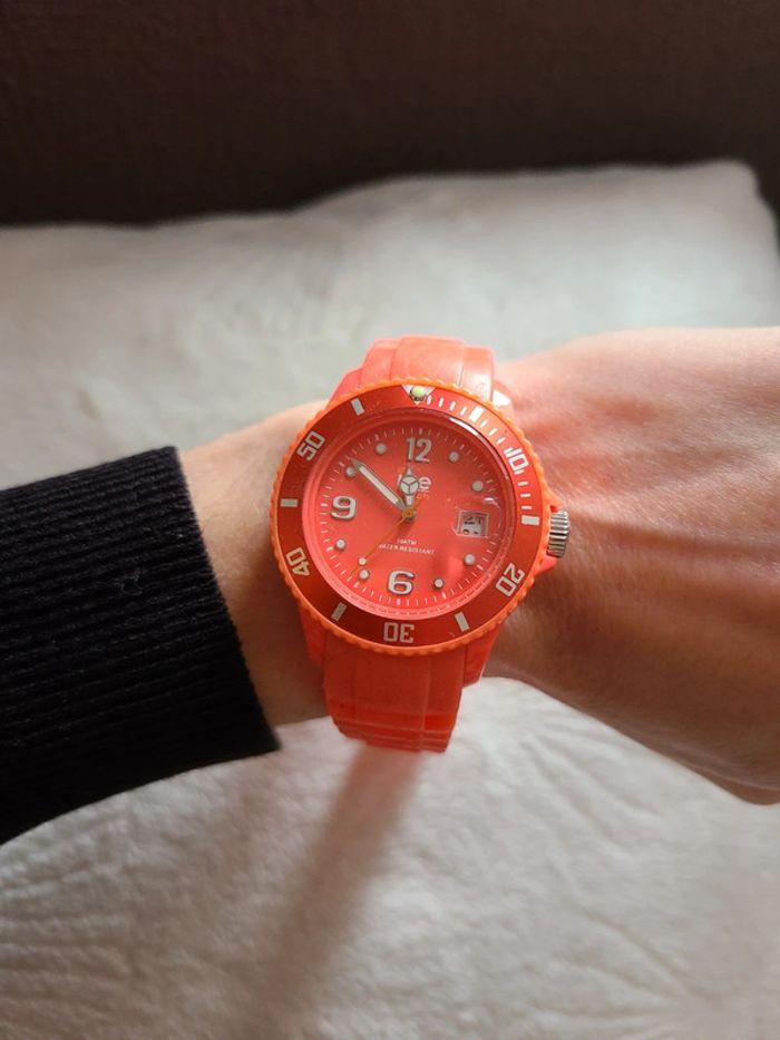 Montre Ice Watch rouge - photo numéro 1