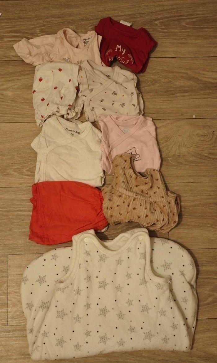 Lot  vêtements bébé fille 1 mois - photo numéro 2