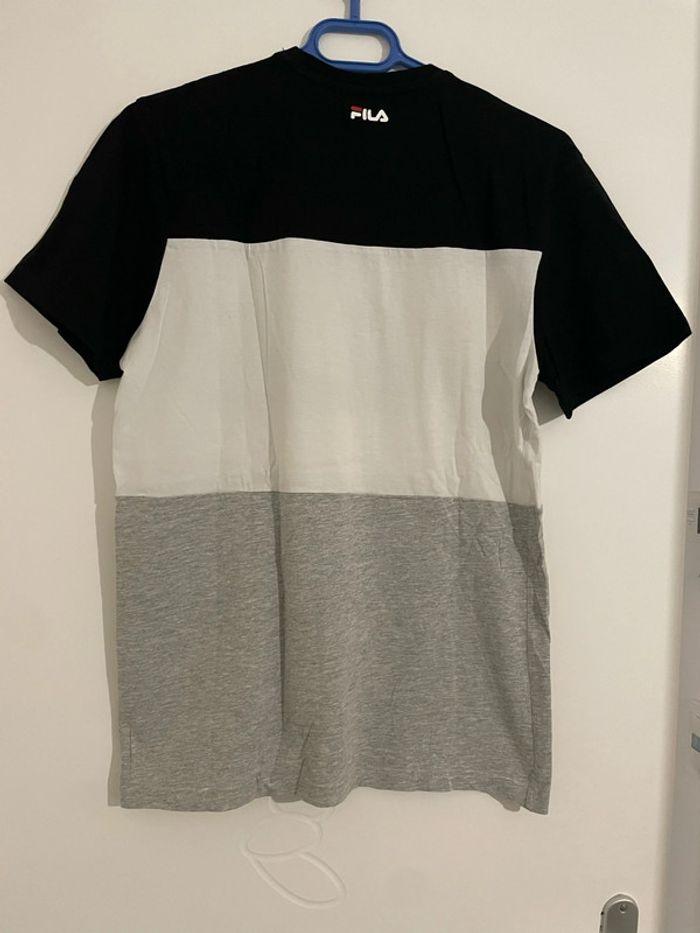 T-shirt à manches courtes gris noir et blanc fila taille S - photo numéro 4