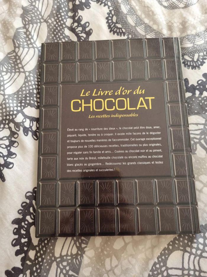 Très beau livre d'or du chocolat - photo numéro 2