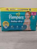 Couches pampers taille 4+