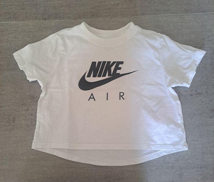 Tee shirt crop top.nike - photo numéro 1