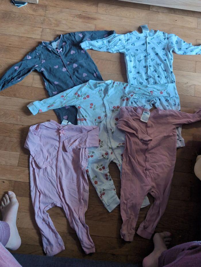 Lot 5 pyjamas H&M sans pieds 12-18 mois - photo numéro 1