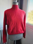 Pull rouge épais et chaud à col S matière extensible Primark 38/40. Ce pull date de la collection hiver 2023.