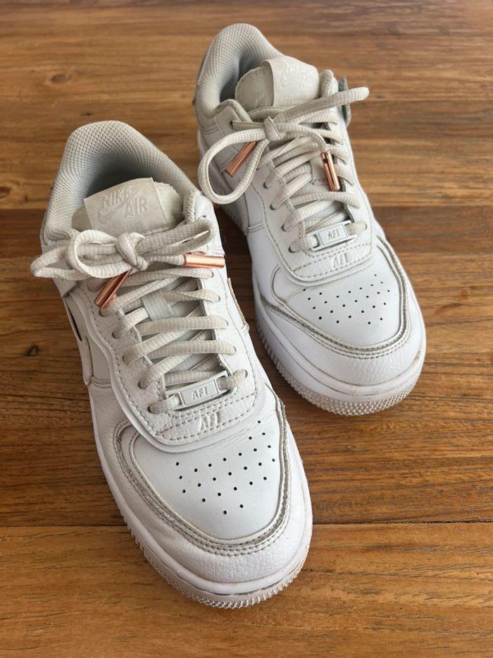 Nike - air force 1 - édition limitée - photo numéro 3