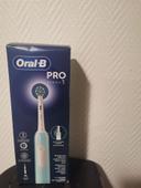 Brosse à dent electric Oral B