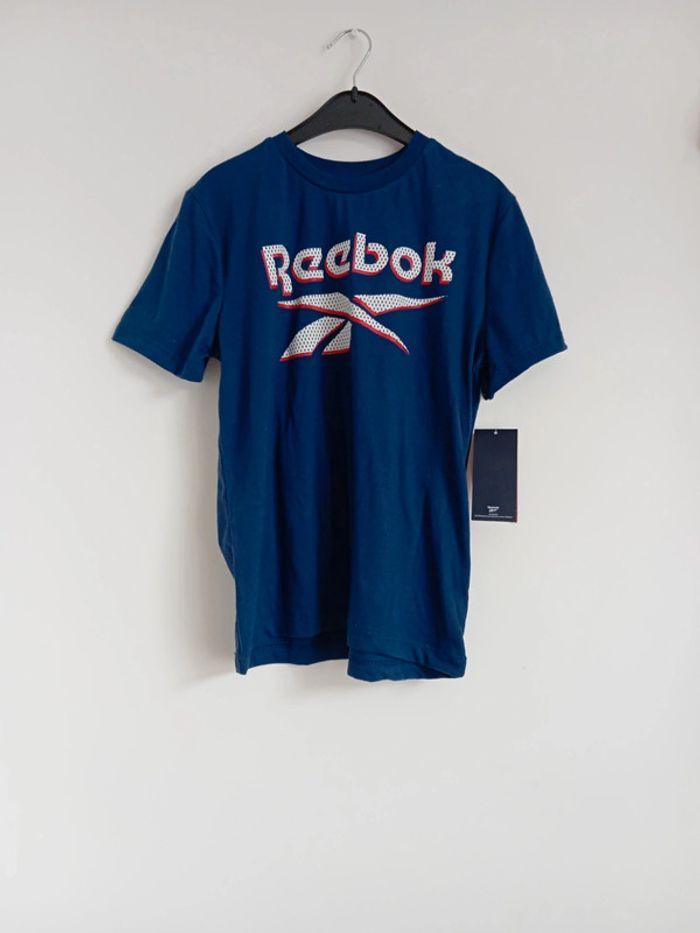 T-shirt bleu Reebok - photo numéro 1