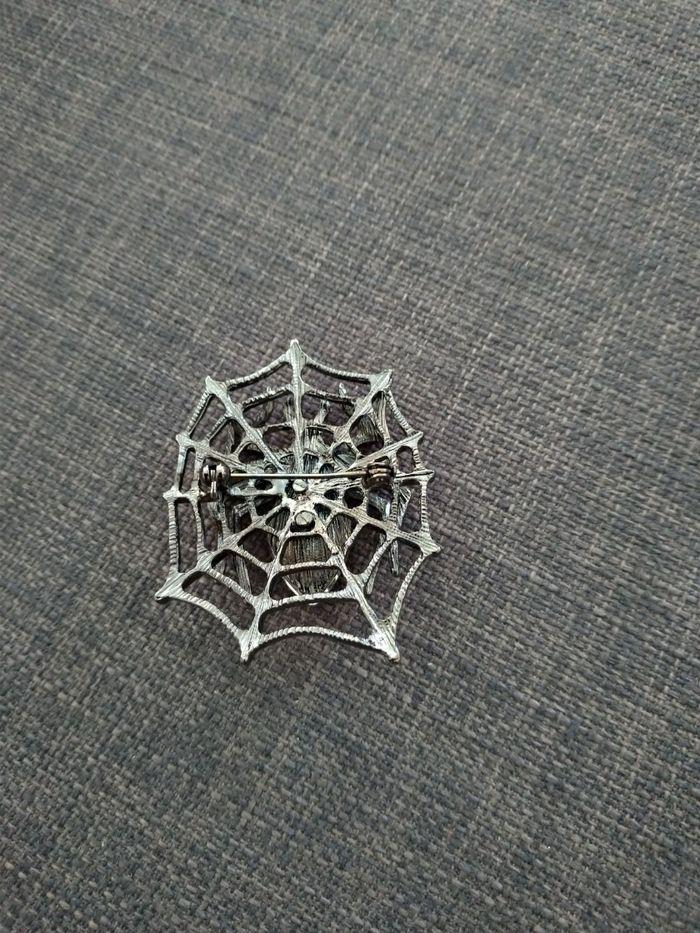 Broche araignée 🕷 - photo numéro 4