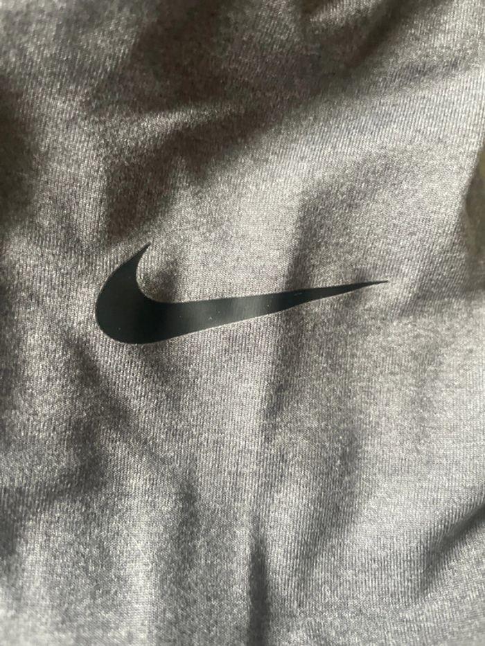 T shirt manche longue Nike - photo numéro 3