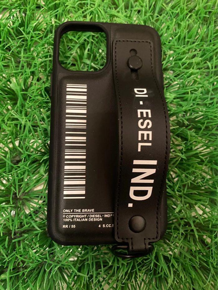 Coque IPhone 11 Pro diesel noir neuve - photo numéro 2