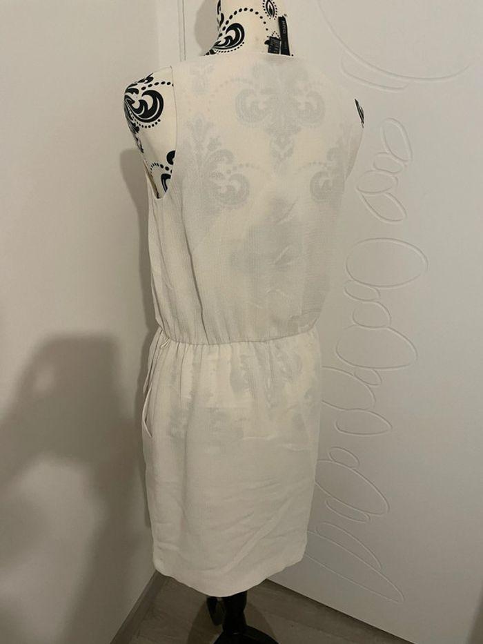 Robe sans manche blanc cassé bas jupe portefeuille mango taille S - photo numéro 4